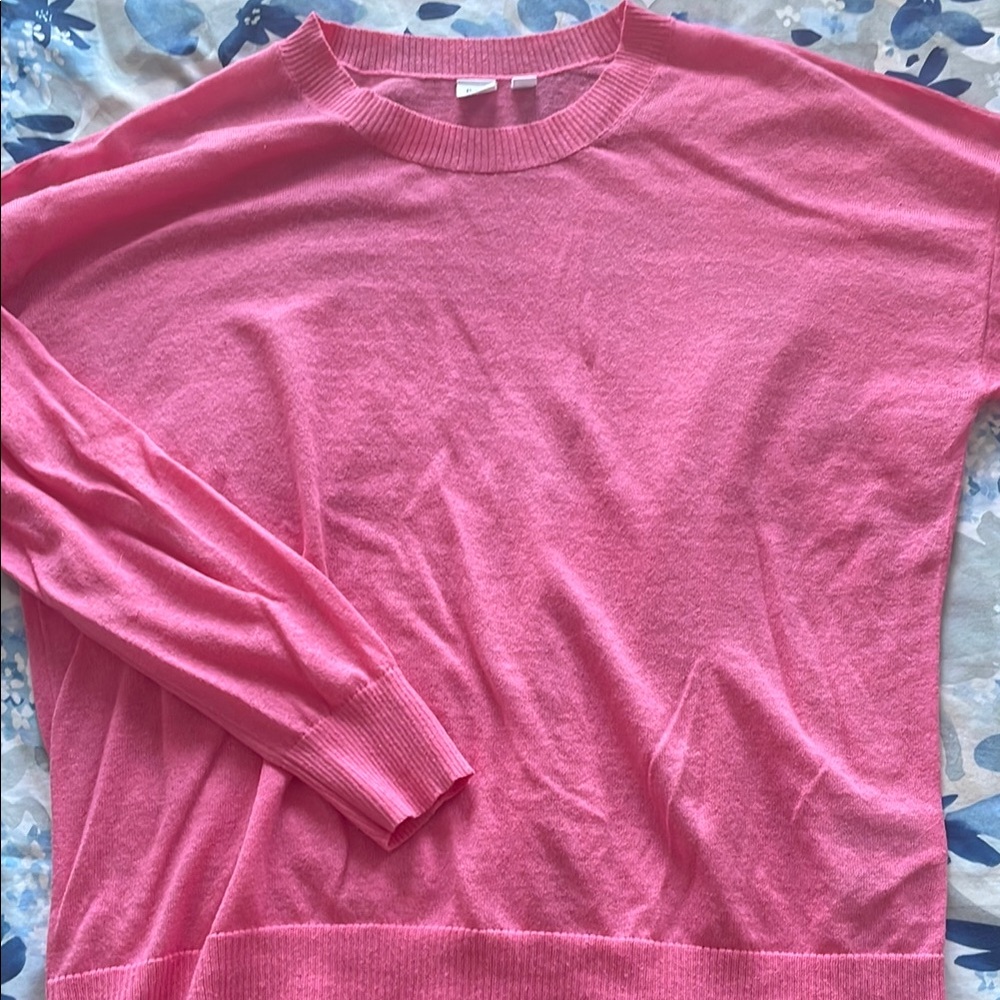 Women's Pink Sweater - lighweight